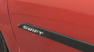 Used 2013 Maruti Suzuki Swift [2011-2017] VXi Petrol Manual dents MINOR DENT