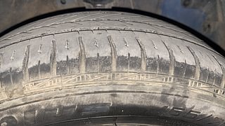 Used 2018 Hyundai Eon [2011-2018] Sportz Petrol Manual tyres RIGHT FRONT TYRE TREAD VIEW