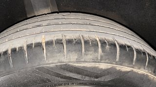 Used 2016 Maruti Suzuki Baleno [2015-2019] Zeta Petrol Petrol Manual tyres RIGHT REAR TYRE TREAD VIEW