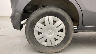 Used 2017 Maruti Suzuki Alto 800 [2016-2019] Lxi Petrol Manual tyres RIGHT REAR TYRE RIM VIEW