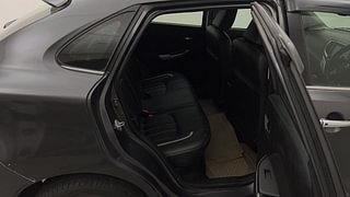 Used 2018 Maruti Suzuki Baleno [2015-2019] Alpha AT Petrol Petrol Automatic interior RIGHT SIDE REAR DOOR CABIN VIEW