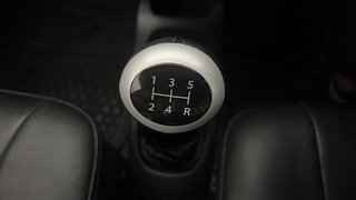 Used 2012 Maruti Suzuki Wagon R 1.0 [2010-2019] LXi Petrol Manual interior GEAR  KNOB VIEW