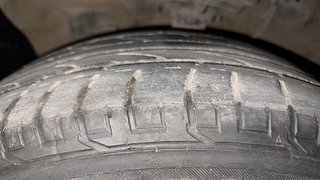 Used 2018 Hyundai Creta [2015-2018] 1.6 SX Plus Auto Petrol Petrol Automatic tyres LEFT FRONT TYRE TREAD VIEW