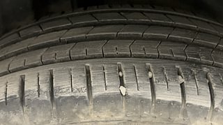 Used 2022 Toyota Glanza V Petrol Manual tyres RIGHT REAR TYRE TREAD VIEW