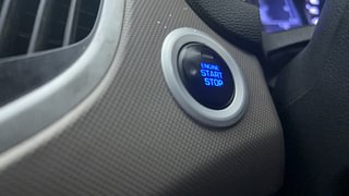Used 2018 Hyundai Creta [2015-2018] 1.6 SX Plus Auto Petrol Petrol Automatic top_features Keyless start