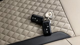 Used 2017 Maruti Suzuki Dzire [2017-2020] ZXi AMT Petrol Automatic extra CAR KEY VIEW