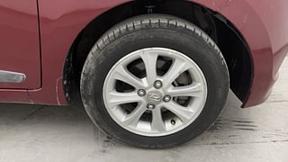 Used 2015 Hyundai Grand i10 [2013-2017] Asta AT 1.2 Kappa VTVT Petrol Automatic tyres RIGHT FRONT TYRE RIM VIEW