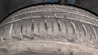 Used 2023 Renault Kwid 1.0 RXT AMT SCE Petrol Automatic tyres LEFT FRONT TYRE TREAD VIEW