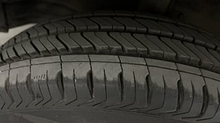 Used 2012 Maruti Suzuki Wagon R 1.0 [2010-2019] LXi Petrol Manual tyres LEFT FRONT TYRE TREAD VIEW