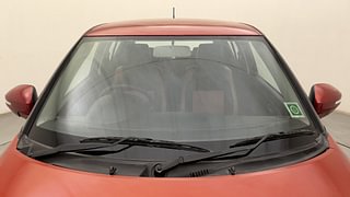 Used 2013 Maruti Suzuki Swift [2011-2017] VXi Petrol Manual exterior FRONT WINDSHIELD VIEW