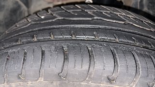 Used 2017 Renault Duster [2015-2020] RXL Petrol Petrol Manual tyres LEFT FRONT TYRE TREAD VIEW