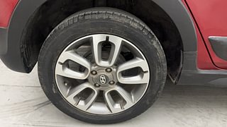 Used 2018 Hyundai i20 Active [2015-2020] 1.2 SX Petrol Manual tyres RIGHT REAR TYRE RIM VIEW