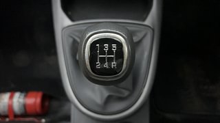 Used 2020 Hyundai Grand i10 Nios Sportz 1.2 Kappa VTVT CNG Petrol+cng Manual interior GEAR  KNOB VIEW