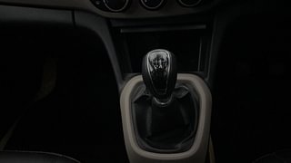 Used 2014 Hyundai Xcent [2014-2017] S (O) Diesel Diesel Manual interior GEAR  KNOB VIEW