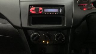 Used 2013 Maruti Suzuki Swift [2011-2017] VXi Petrol Manual interior MUSIC SYSTEM & AC CONTROL VIEW