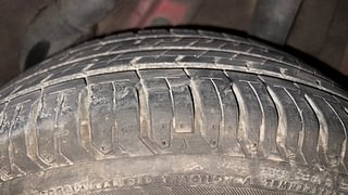 Used 2019 Hyundai Verna [2017-2020] 1.6 VTVT SX + AT Petrol Automatic tyres LEFT REAR TYRE TREAD VIEW