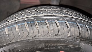Used 2020 Hyundai Grand i10 Nios Sportz 1.2 Kappa VTVT CNG Petrol+cng Manual tyres LEFT FRONT TYRE TREAD VIEW