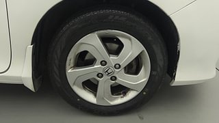 Used 2016 Honda City [2014-2017] VX CVT Petrol Automatic tyres RIGHT FRONT TYRE RIM VIEW