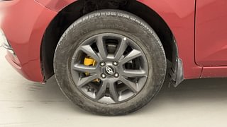 Used 2018 Hyundai Elite i20 [2014-2018] Asta 1.2 Petrol Manual tyres LEFT FRONT TYRE RIM VIEW