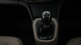 Used 2014 Hyundai Xcent [2014-2017] S (O) Diesel Diesel Manual interior GEAR  KNOB VIEW