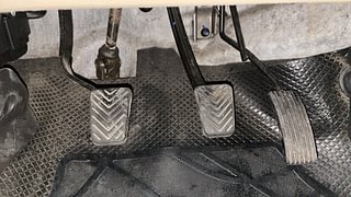 Used 2018 Hyundai Eon [2011-2018] Sportz Petrol Manual interior PEDALS VIEW