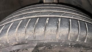 Used 2018 Maruti Suzuki Baleno [2015-2019] Alpha AT Petrol Petrol Automatic tyres RIGHT FRONT TYRE TREAD VIEW