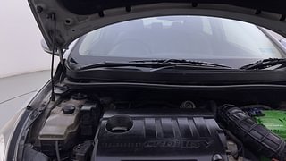 Used 2012 Hyundai Verna [2011-2015] Fluidic 1.6 CRDi SX Opt AT Diesel Automatic engine ENGINE RIGHT SIDE HINGE & APRON VIEW