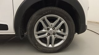 Used 2021 Renault Triber RXZ Petrol Manual tyres RIGHT FRONT TYRE RIM VIEW