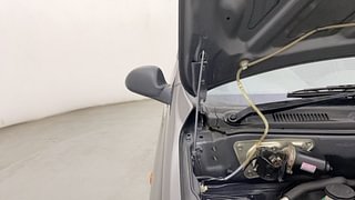 Used 2017 Maruti Suzuki Alto 800 [2016-2019] Lxi Petrol Manual engine ENGINE RIGHT SIDE HINGE & APRON VIEW