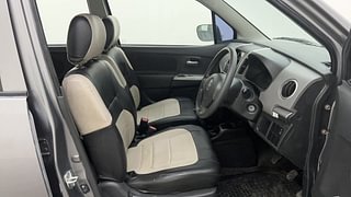 Used 2012 Maruti Suzuki Wagon R 1.0 [2010-2019] LXi Petrol Manual interior RIGHT SIDE FRONT DOOR CABIN VIEW