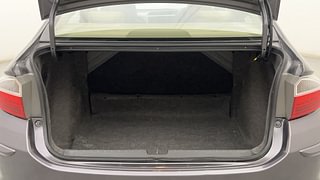 Used 2017 Honda City [2017-2020] ZX CVT Petrol Automatic interior DICKY INSIDE VIEW