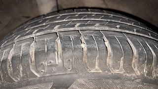 Used 2019 Hyundai Verna [2017-2020] 1.6 VTVT SX + AT Petrol Automatic tyres RIGHT REAR TYRE TREAD VIEW