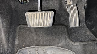 Used 2020 Hyundai Venue [2019-2022] SX Plus 1.0 Turbo DCT Petrol Automatic interior PEDALS VIEW