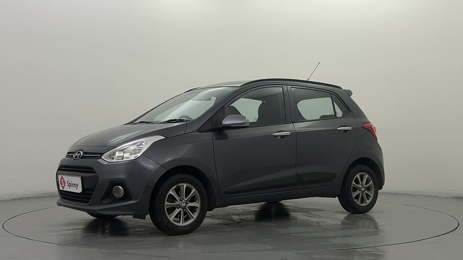 LEFT FRONT CORNER VIEW