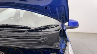 Used 2018 Hyundai Eon [2011-2018] Sportz Petrol Manual engine ENGINE LEFT SIDE HINGE & APRON VIEW