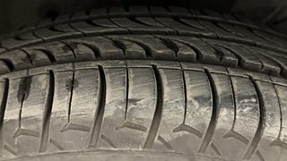 Used 2015 honda Jazz V CVT Petrol Automatic tyres RIGHT FRONT TYRE TREAD VIEW