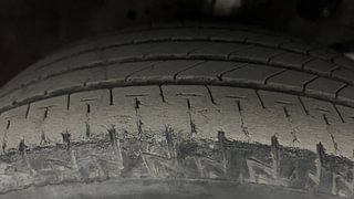 Used 2013 Honda Brio [2011-2016] S MT Petrol Manual tyres RIGHT FRONT TYRE TREAD VIEW