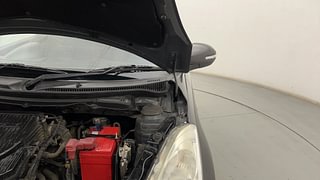 Used 2016 Maruti Suzuki Swift [2011-2017] VXi Petrol Manual engine ENGINE LEFT SIDE HINGE & APRON VIEW
