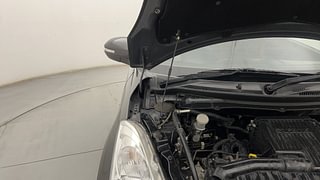 Used 2016 Maruti Suzuki Swift [2011-2017] VXi Petrol Manual engine ENGINE RIGHT SIDE HINGE & APRON VIEW