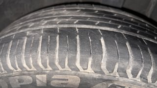 Used 2021 Renault Triber RXZ Petrol Manual tyres LEFT REAR TYRE TREAD VIEW