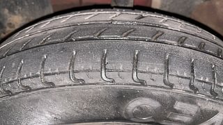 Used 2016 Renault Kwid [2015-2019] RXT Petrol Manual tyres LEFT FRONT TYRE TREAD VIEW