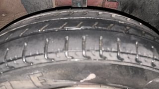 Used 2016 Renault Kwid [2015-2019] RXT Petrol Manual tyres RIGHT FRONT TYRE TREAD VIEW