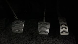 Used 2018 Hyundai i20 Active [2015-2020] 1.2 SX Petrol Manual interior PEDALS VIEW