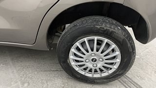 Used 2018 Datsun Redi-GO [2015-2019] T(O) 1.0 AMT Petrol Automatic tyres LEFT REAR TYRE RIM VIEW