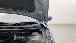 Used 2016 Maruti Suzuki Baleno [2015-2019] Zeta Petrol Petrol Manual engine ENGINE LEFT SIDE HINGE & APRON VIEW