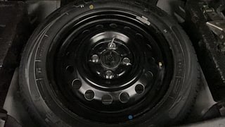 Used 2015 Maruti Suzuki Wagon R 1.0 [2010-2019] VXi Petrol Manual tyres SPARE TYRE VIEW