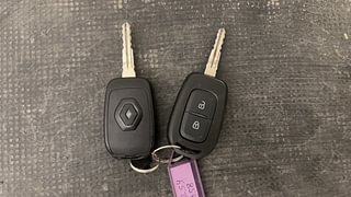 Used 2021 Renault Triber RXT Petrol Manual extra CAR KEY VIEW