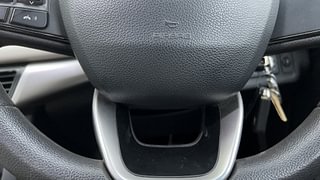 Used 2022 Mahindra XUV700 AX 3 Diesel AT 5 STR Diesel Automatic top_features Airbags
