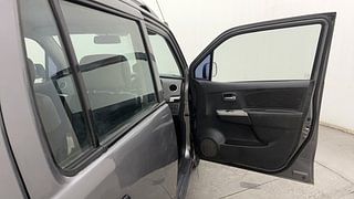 Used 2012 Maruti Suzuki Wagon R 1.0 [2010-2019] LXi Petrol Manual interior RIGHT FRONT DOOR OPEN VIEW