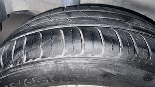 Used 2016 Honda City [2014-2017] VX CVT Petrol Automatic tyres RIGHT REAR TYRE TREAD VIEW